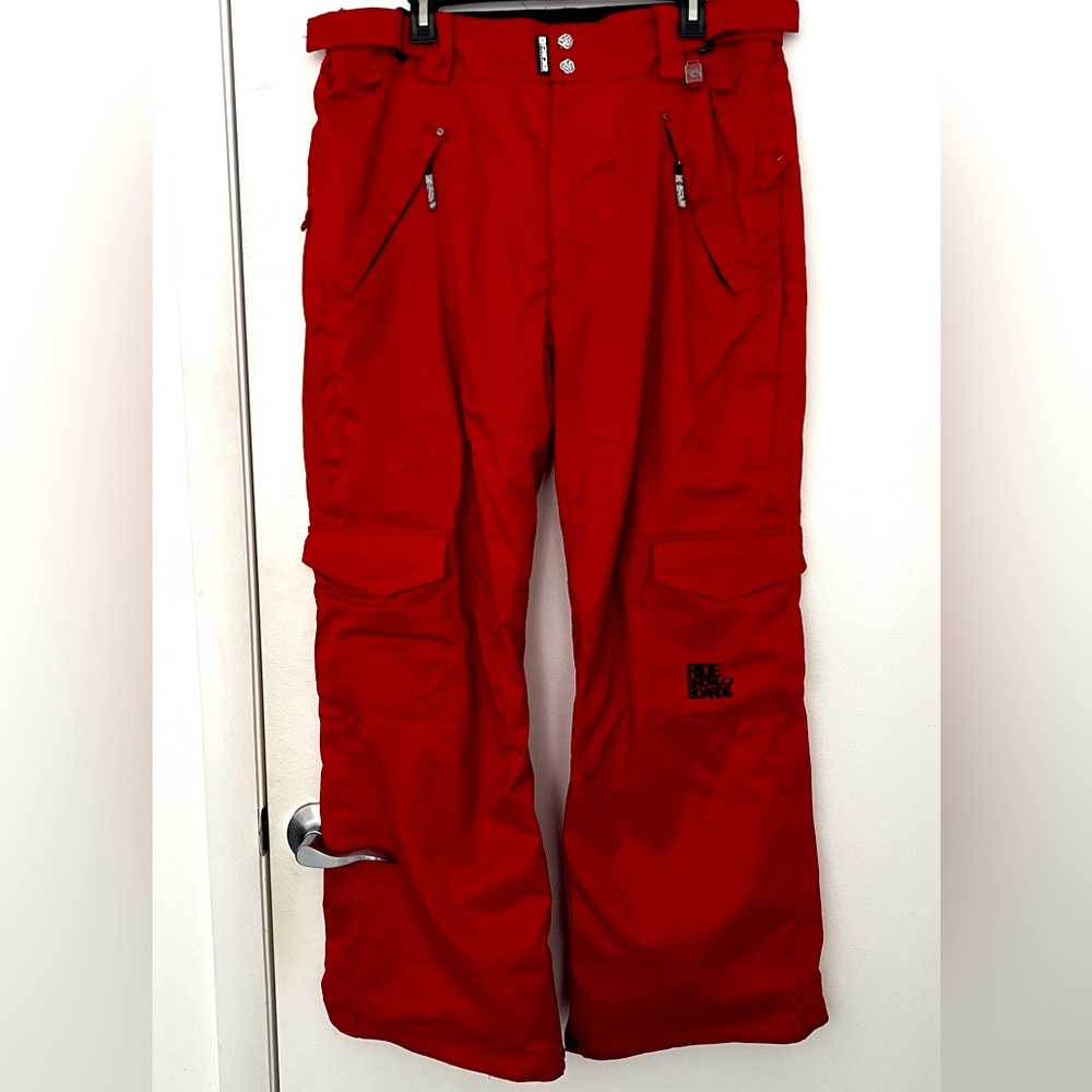 Men’s snowboarding pants